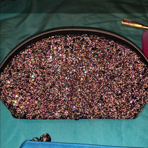 Bags - Picture 3 of 5